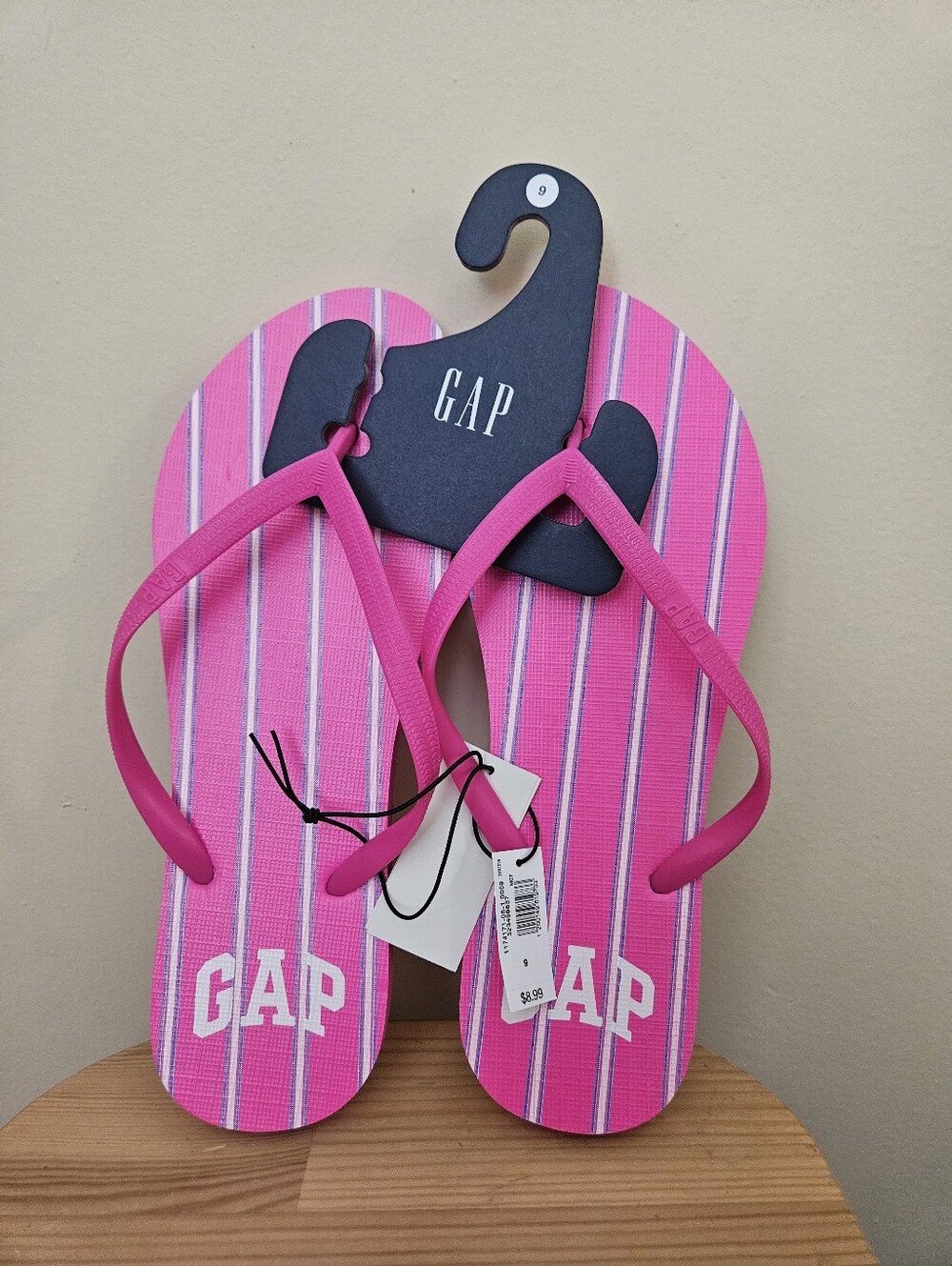 GAP Women's Hot Pink Striped Flip Flops, Size 9